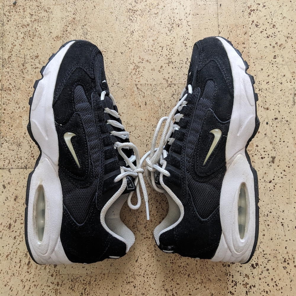 Nike black and white Air Max Triax LE sneakers size 8 womens - Picture 7 of 8